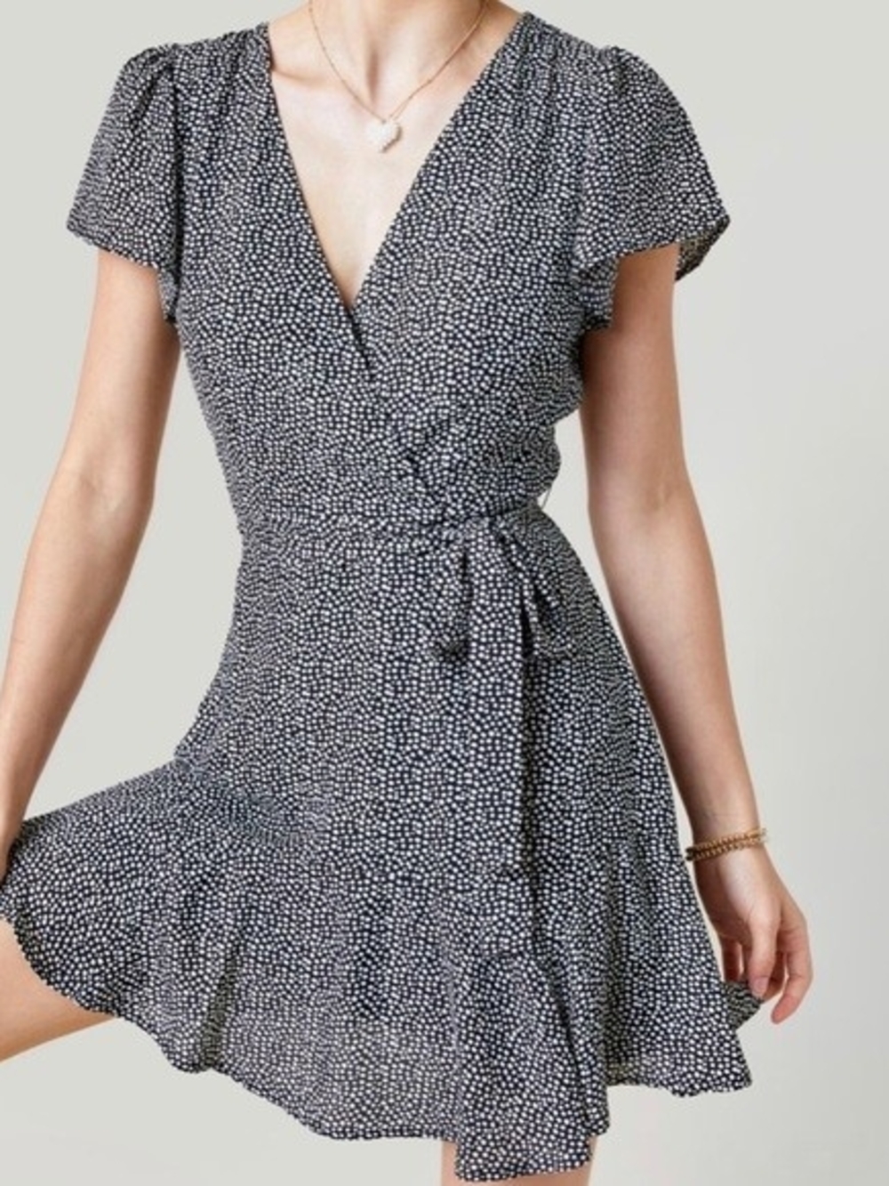 Francesca's NWT Sleeve Wrap Dress Size M